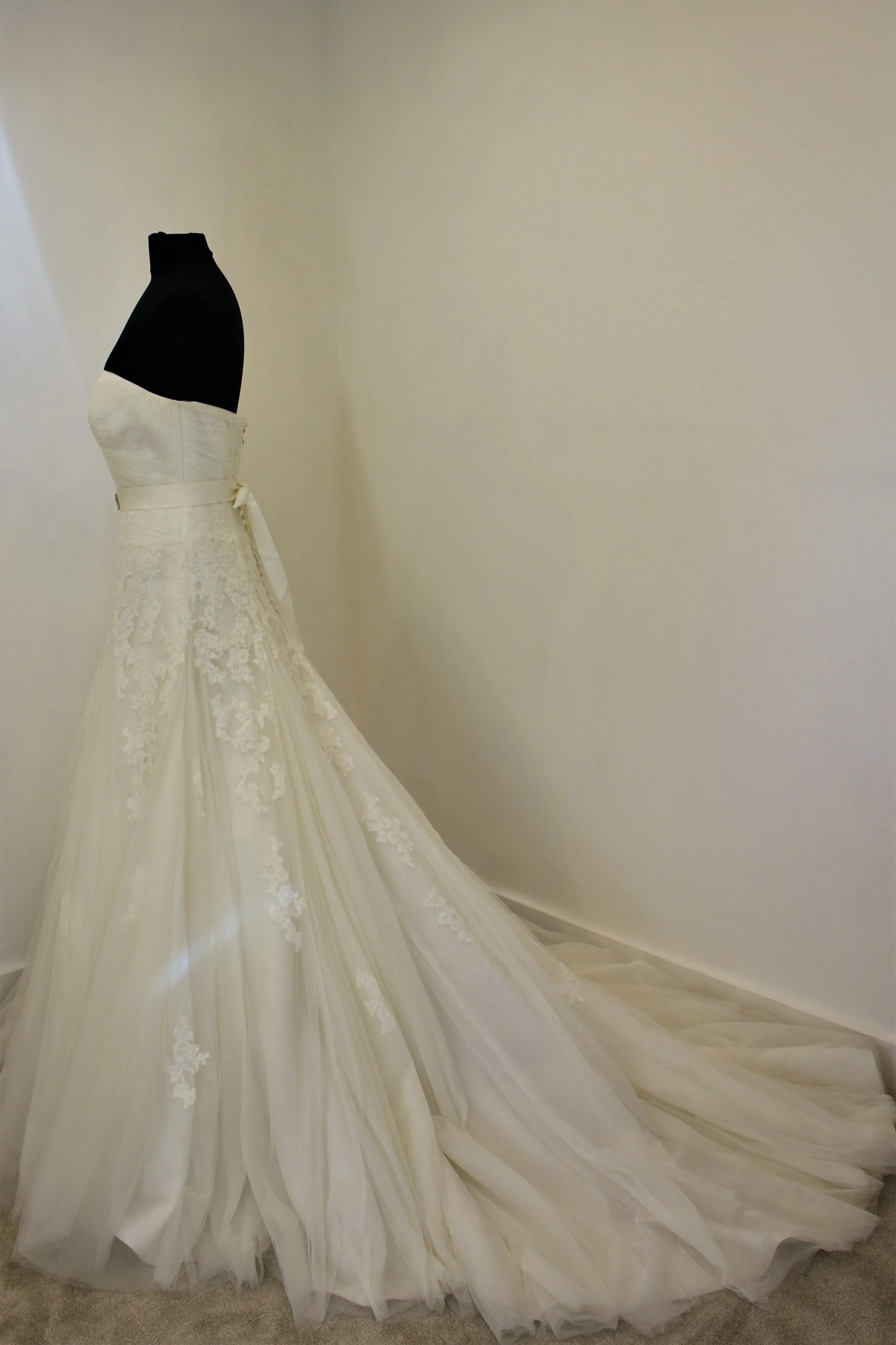 Pronovias Dagen Size UK 16