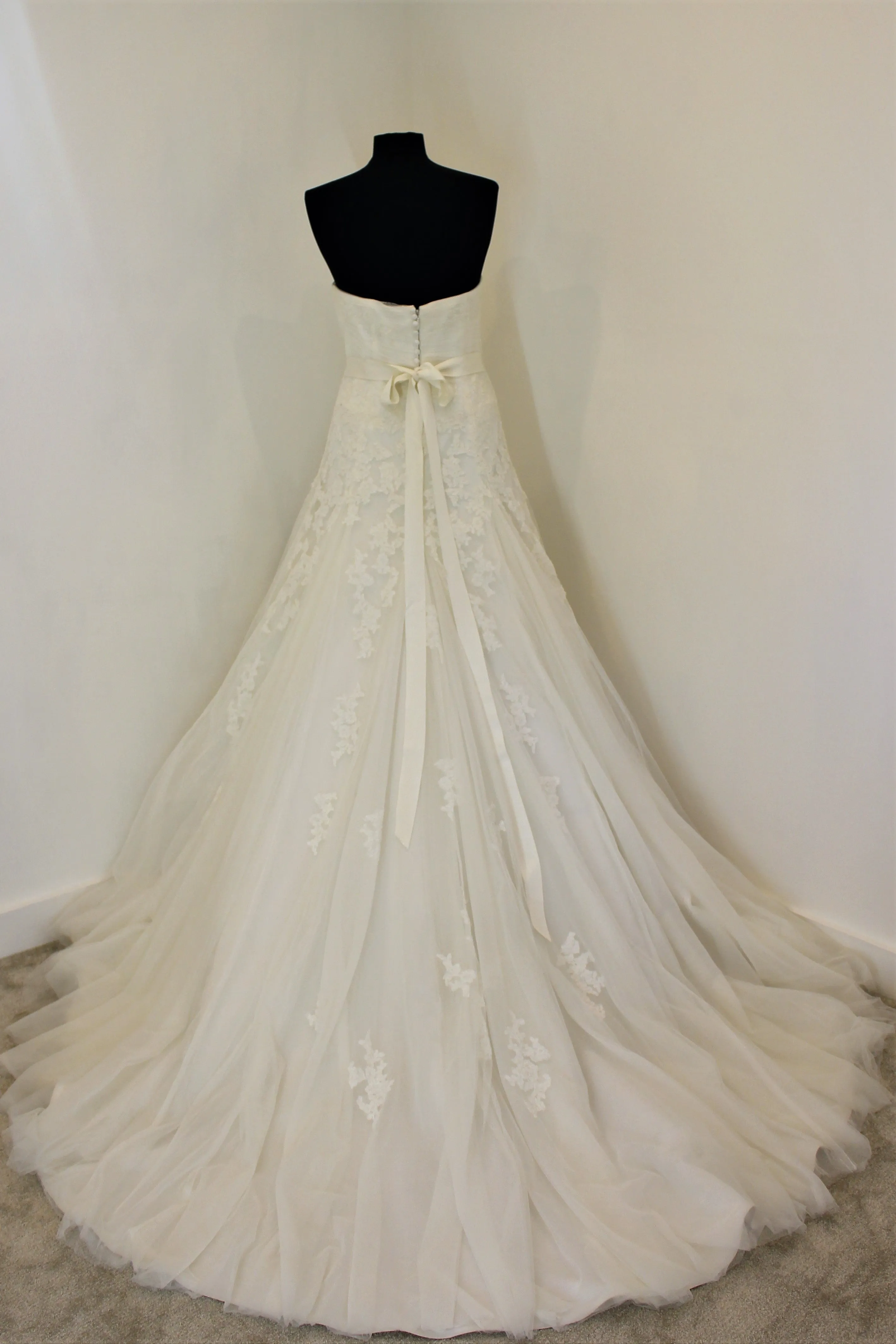Pronovias Dagen Size UK 16