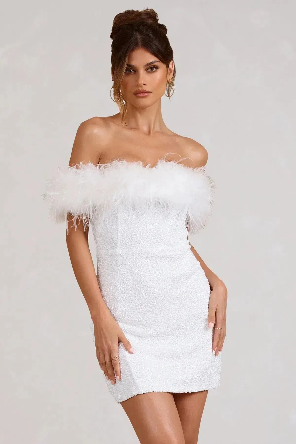 Salomé – Feather-trimmed bodice – Riviera bodycon dress